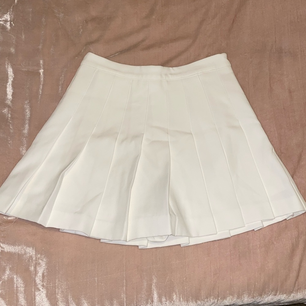 NWOT English Factory Skort White Pleated Tennis Skirt Size Small
